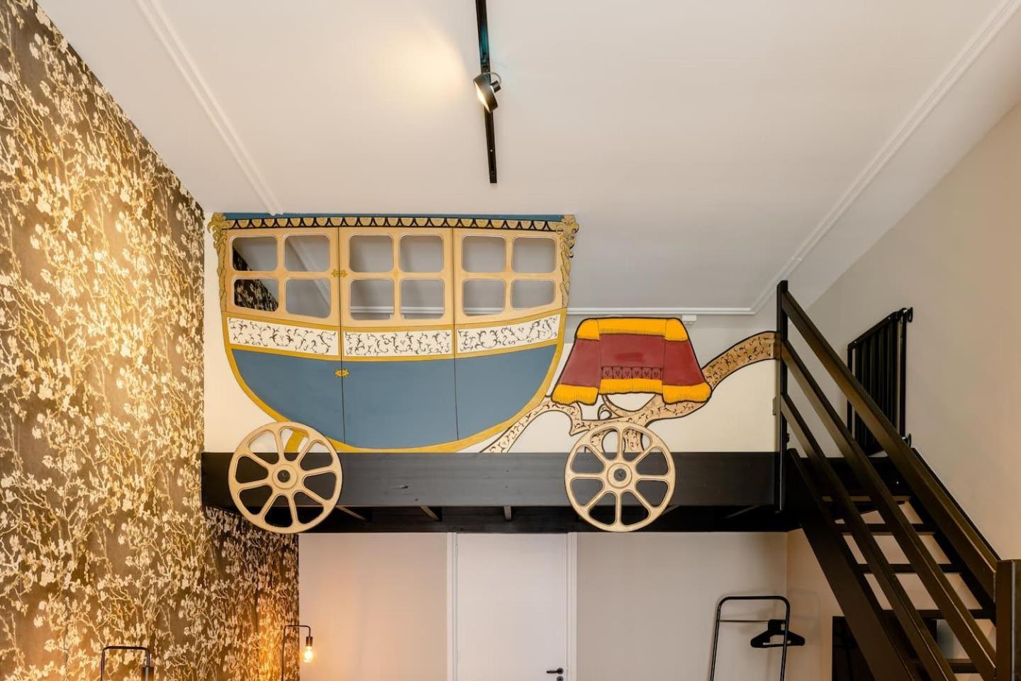 Child Favorite Coach House City Villa Tilburg Eksteriør billede